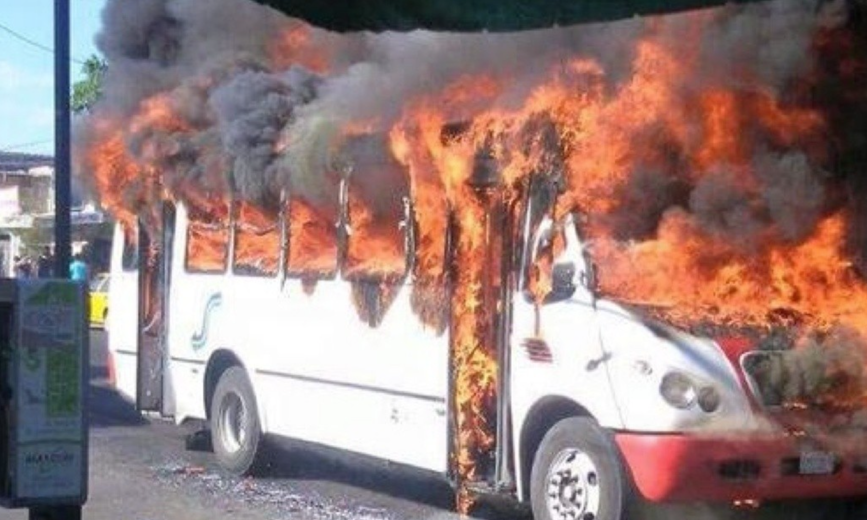 Muerte de narco provoca narcobloqueos en Zacatecas